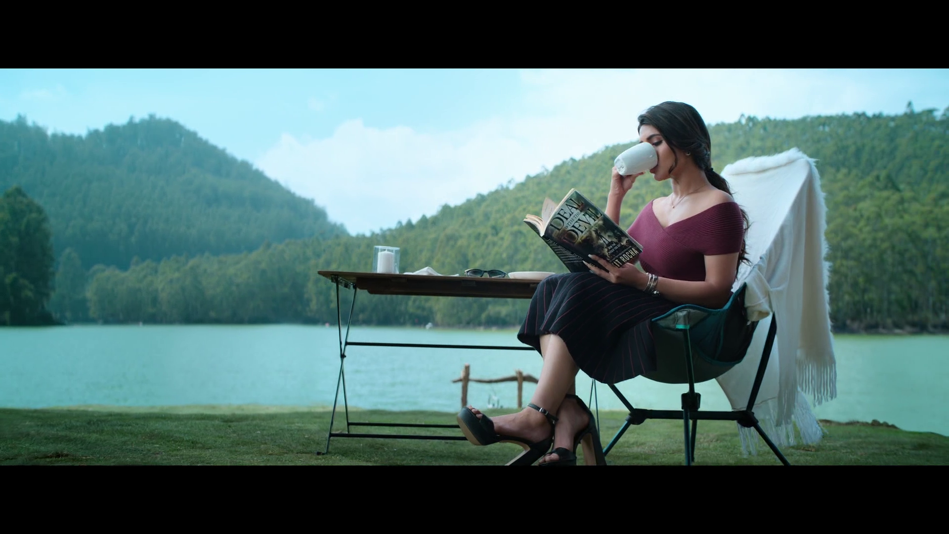 Robinhood (2025) - HQ Hindi Dubbed