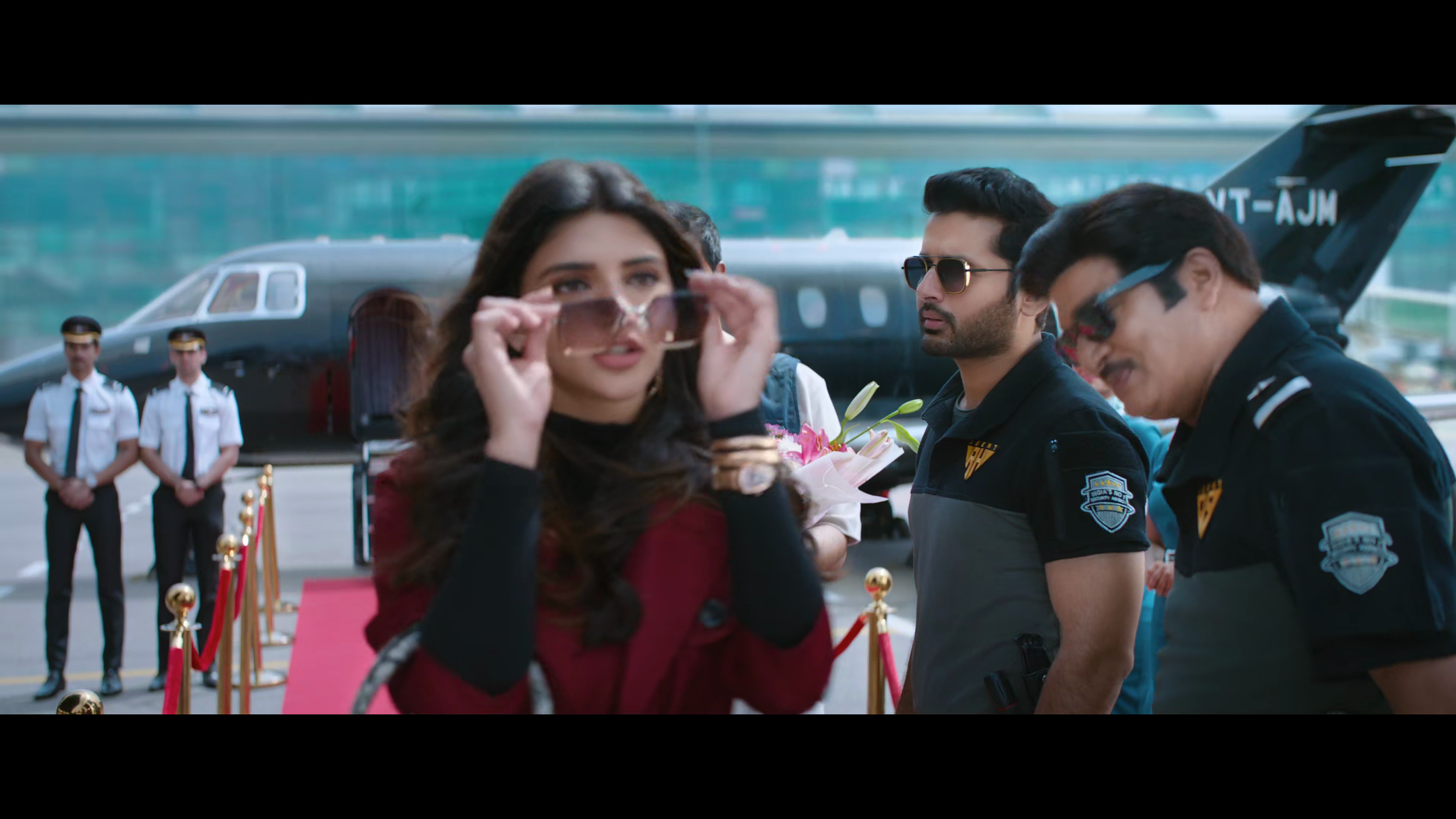 Robinhood (2025) - HQ Hindi Dubbed